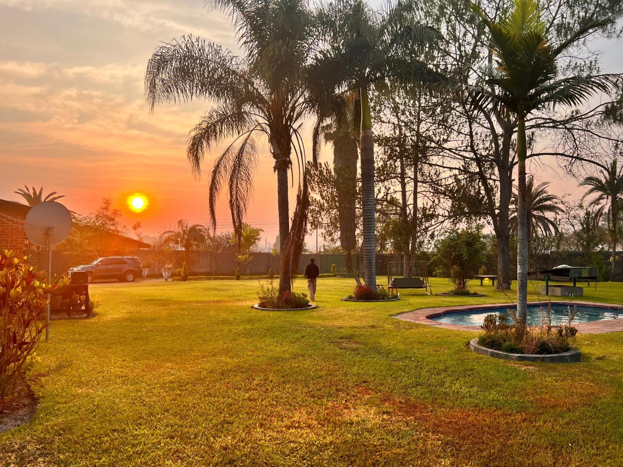 Summerfields & Gardens Lodge Kitwe Exterior photo