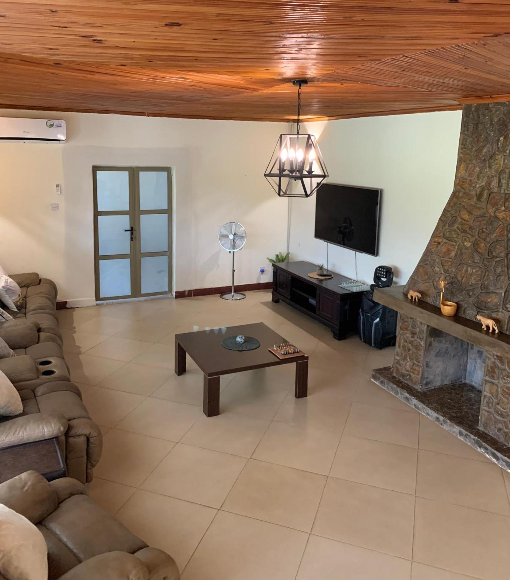Summerfields & Gardens Lodge Kitwe Exterior photo