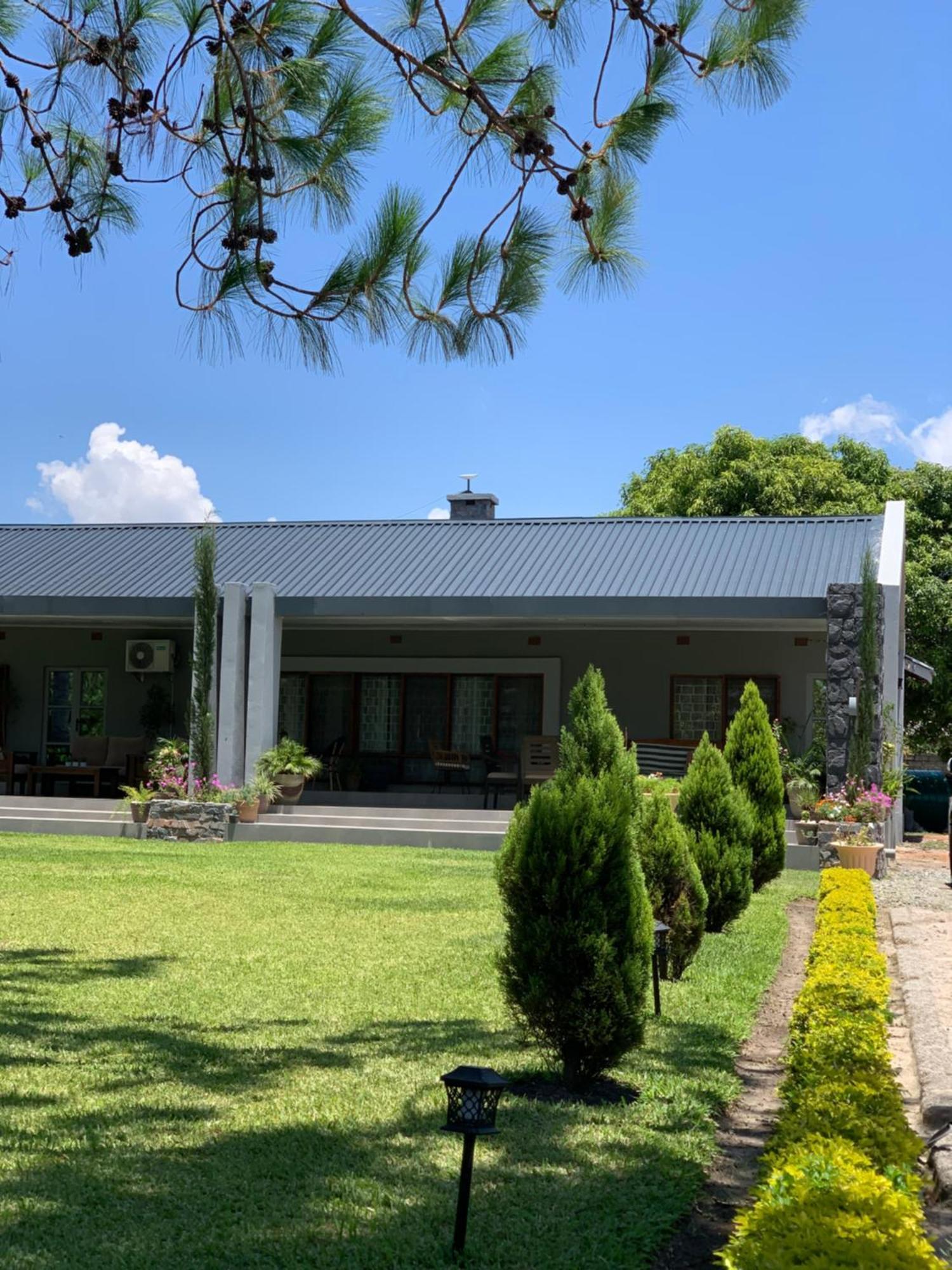 Summerfields & Gardens Lodge Kitwe Exterior photo